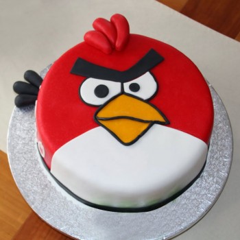 Addictive Angry Bird Cake